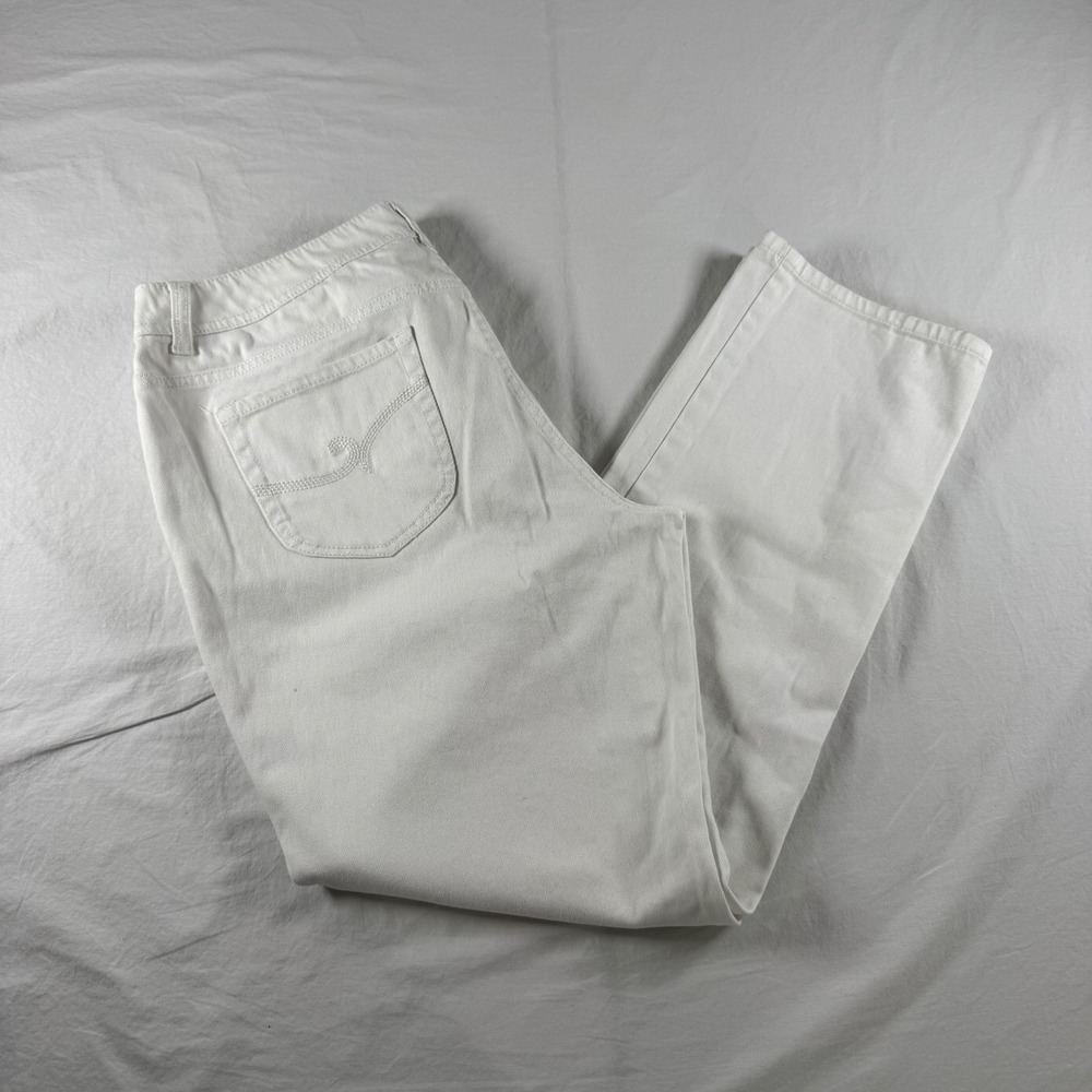 Chico's Women's‎ Size 1.5 Short (US M) White Straight Leg Denim Jeans